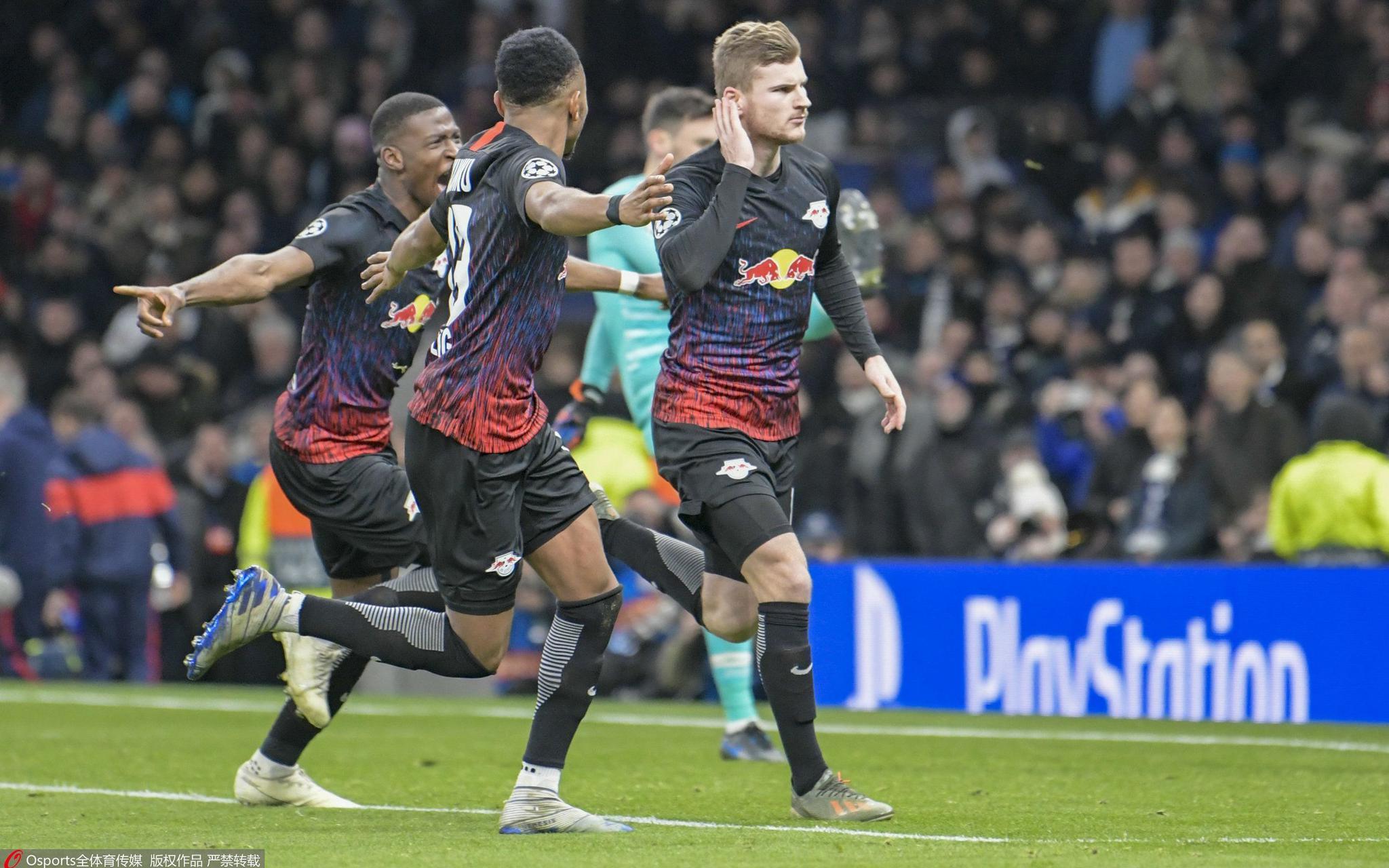 九游体育官网-巴塞罗那离开了诺坎普球场